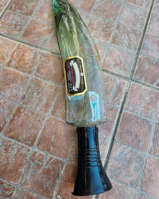 bottiglia vuota rum xxx Nepal Coronation