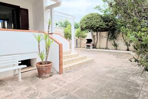 VILLA SINGOLA A MARUGGIO