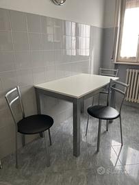 Tavolo il legno