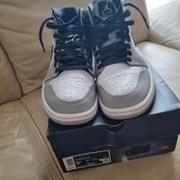 Jordan 1 mid smoke grey