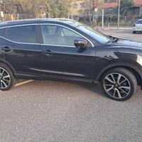 Nissan  Qashqai  Tekna  1.6 DCI  2Wd Tiptronic