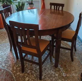 Set da pranzo in legno – tavolo e 4 sedie