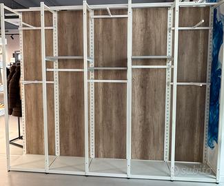 Arredamento per negozio abbigliamento