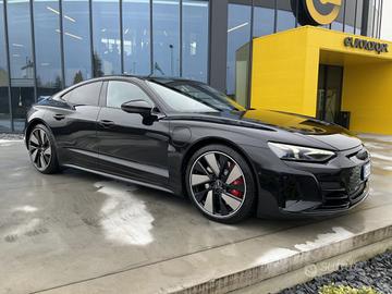 AUDI e-tron GT quattro
