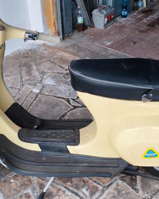 VESPA 50 L