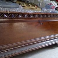 Cassa panca in legno antico