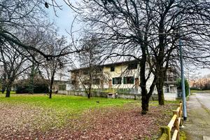 Rifinita villa a schiera con giardino esclusivo