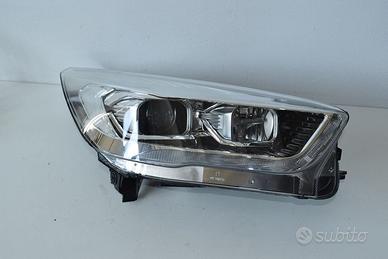 Faro destro Ford Kuga 2.0L Duratorq-TDCi