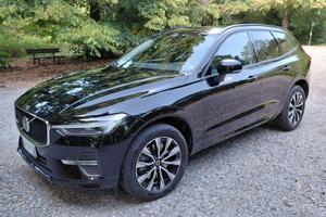 VOLVO XC60 NERA - 2000 MILD HYBRID BENZINA