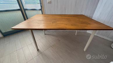 Tavolo in legno con struttura metallo bianco