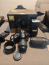 Nikon D5000 18-55 VR kit + Obbiettivo + Flash 