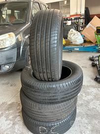 Pneomatico 205/60R16