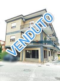 Appartamento di 110 m² con 4 locali e box auto a F