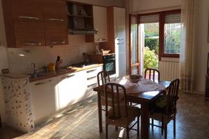 Appartamento con giardino a 150 m dal mare