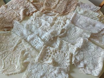 Centrini lavorati all'uncinetto