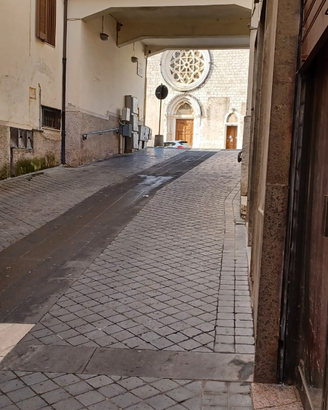 Locale commerciale centro storico Alatri 25 m²