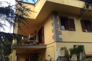 Rustico / Casale di 25075 m² con più di 5 locali e