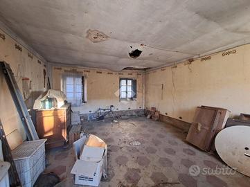 CASA INDIPENDENTE A SUNO