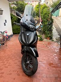 Beverly S 400