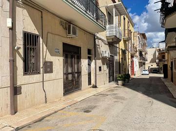 CASA DI CORTE A CERIGNOLA