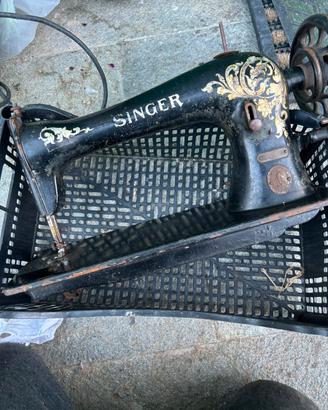 Macchina da cucire Singer 16K33