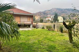 CASA SEMINDIPENDENTE A GIVOLETTO