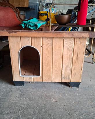 cuccia in legno per cane 