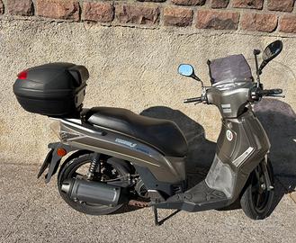 Kymco people 200i