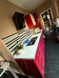 Cucina usata completa di elettrodomestici