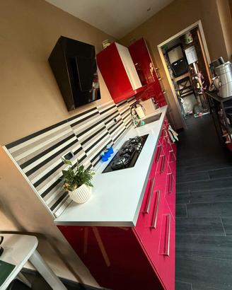 Cucina usata completa di elettrodomestici