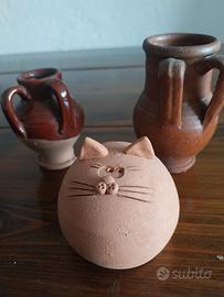 Piccoli oggetti in terracotta