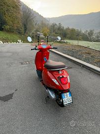 Vespa Primavera 125