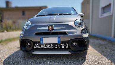 Scritta ABARTH griglia anteriore 500 Abarth