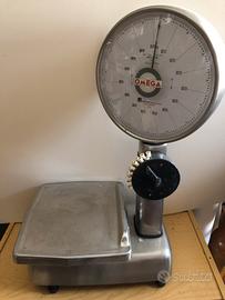 Bilancia Omega vintage in perfette condizioni