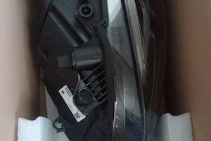 Faro anteriore sinistro Volvo V40 MY 2018 Nuovo