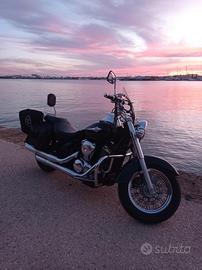Moto  Kavasaki Vn 900
