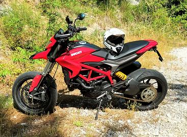 hypermotard 821
