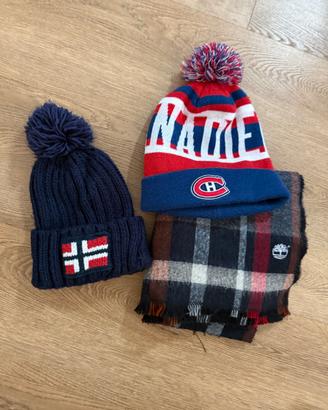 SET INVERNALE DUE CAPPELLI E SCIARPA
