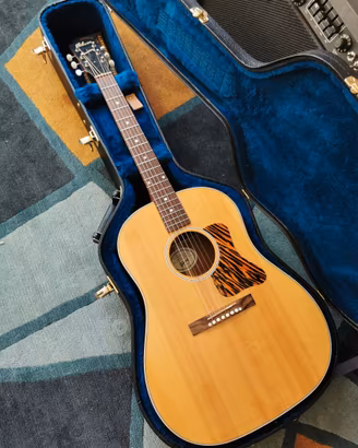 Gibson J35 (2014) banner 42