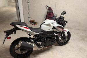 Kawasaki Z 400 Nuova