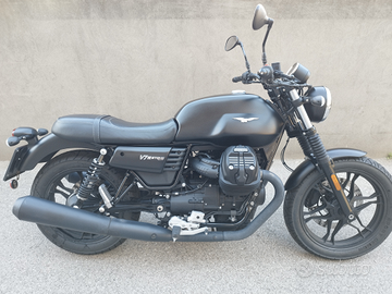 Moto Guzzi V7 III Stone