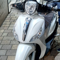 Piaggio medley 125