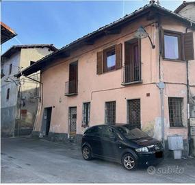 Immobile in asta di 158 m² con 3 locali e box auto