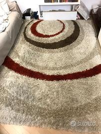 Tappeto grande a pelo lungo multicolore moderno