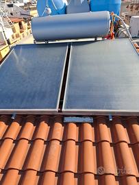 Boiler acqua calda con pannelli solari