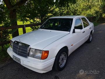 Mercedes 200 E