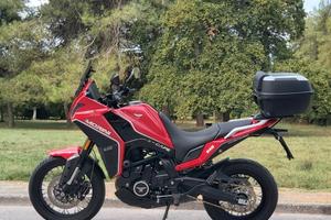 MOTO MORINI X-CAPE 650  ADVENTOURING 