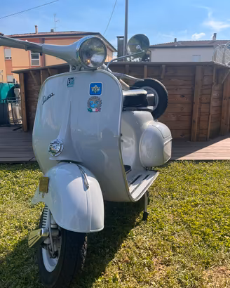 Vespa epoca 125 targa oro