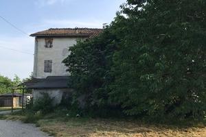 Casa colonica indipendente a rivalta