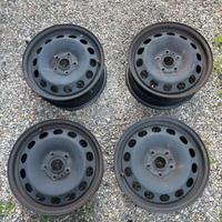 cerchi in ferro originali VW Golf da 16"
